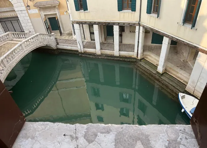 בית הארחה Foresteria Sociale San Marco By New Generation ונציה